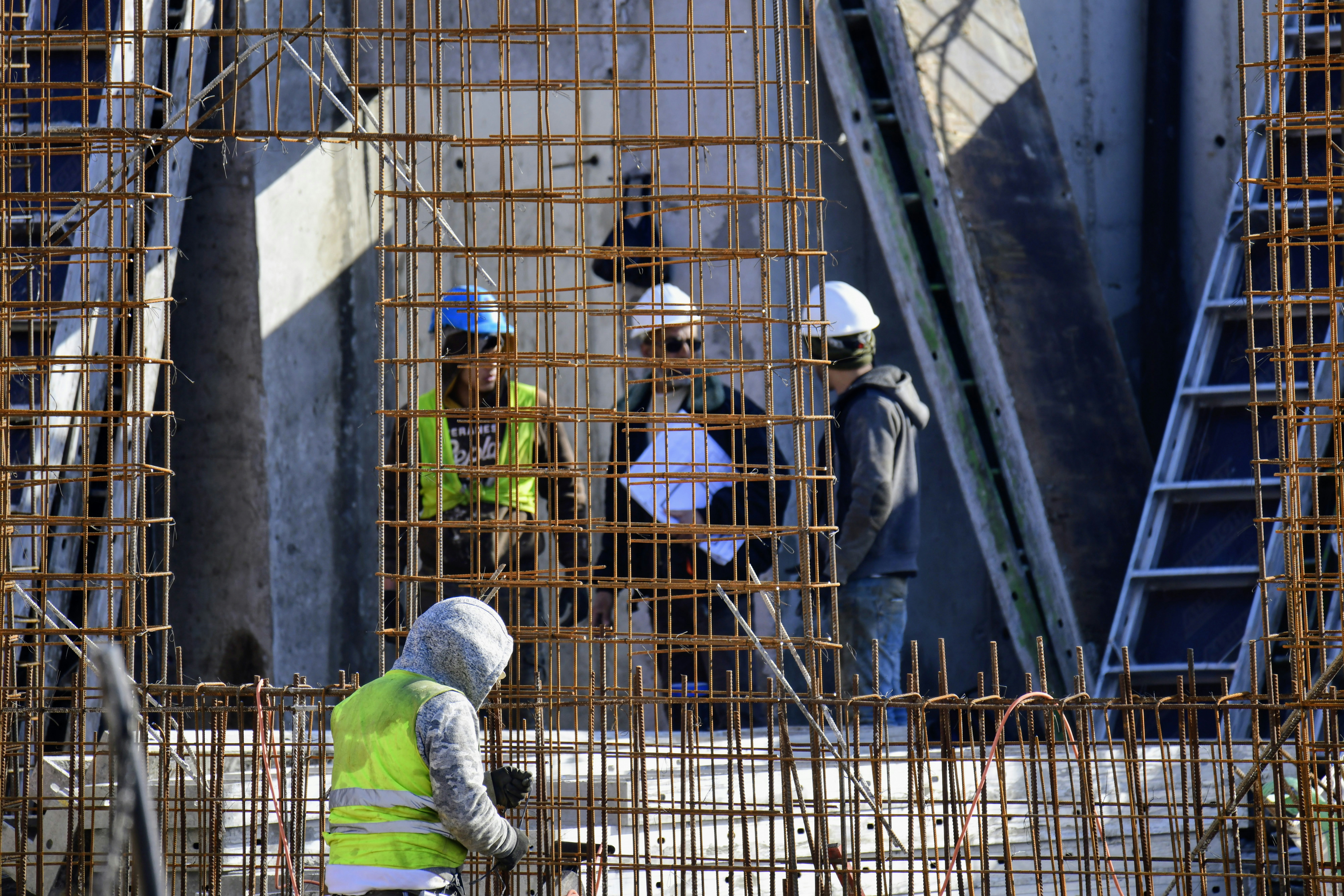 Optimus Rebar engineering team on site